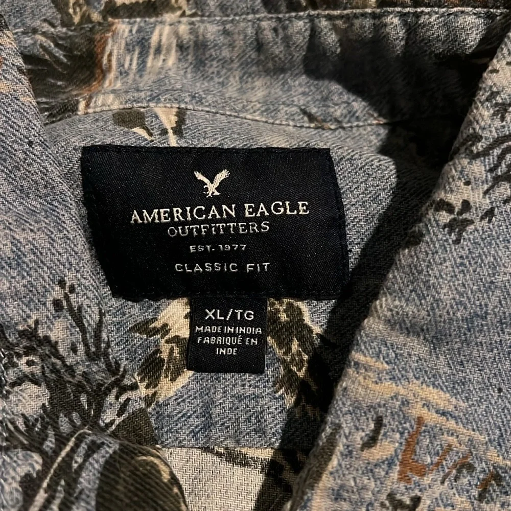 American Eagle XL denim duck button down - Picture 2 of 3